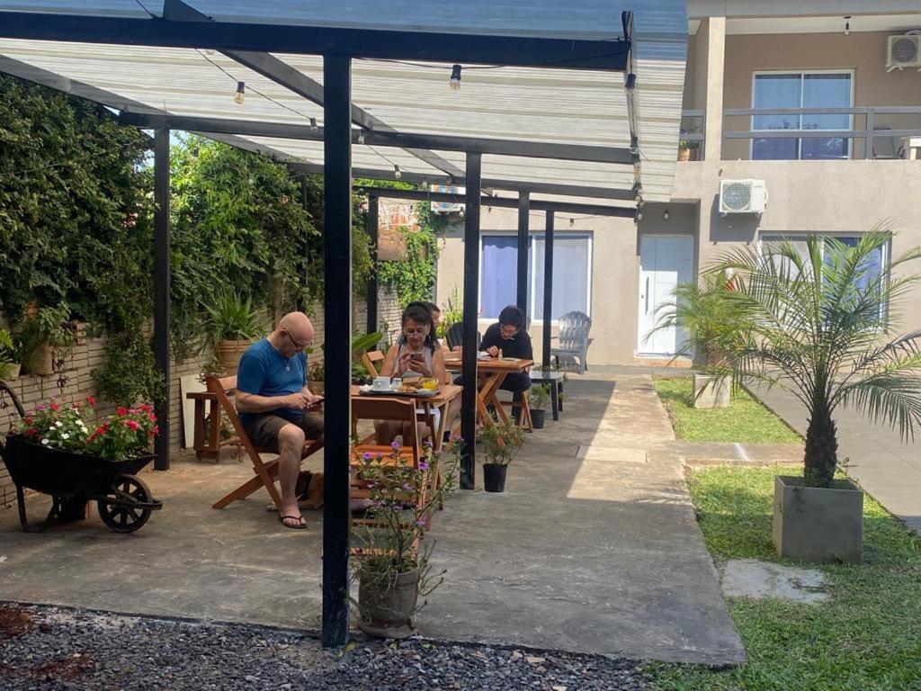 Los Lirios Apart & Suite Puerto Iguazú Exteriör bild